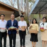 ตักบาตรเนื่องในวันละสังขารหลวงปู่แสนไล ฐานงฺกโร วัดป่าแสนวิไล (ธ)