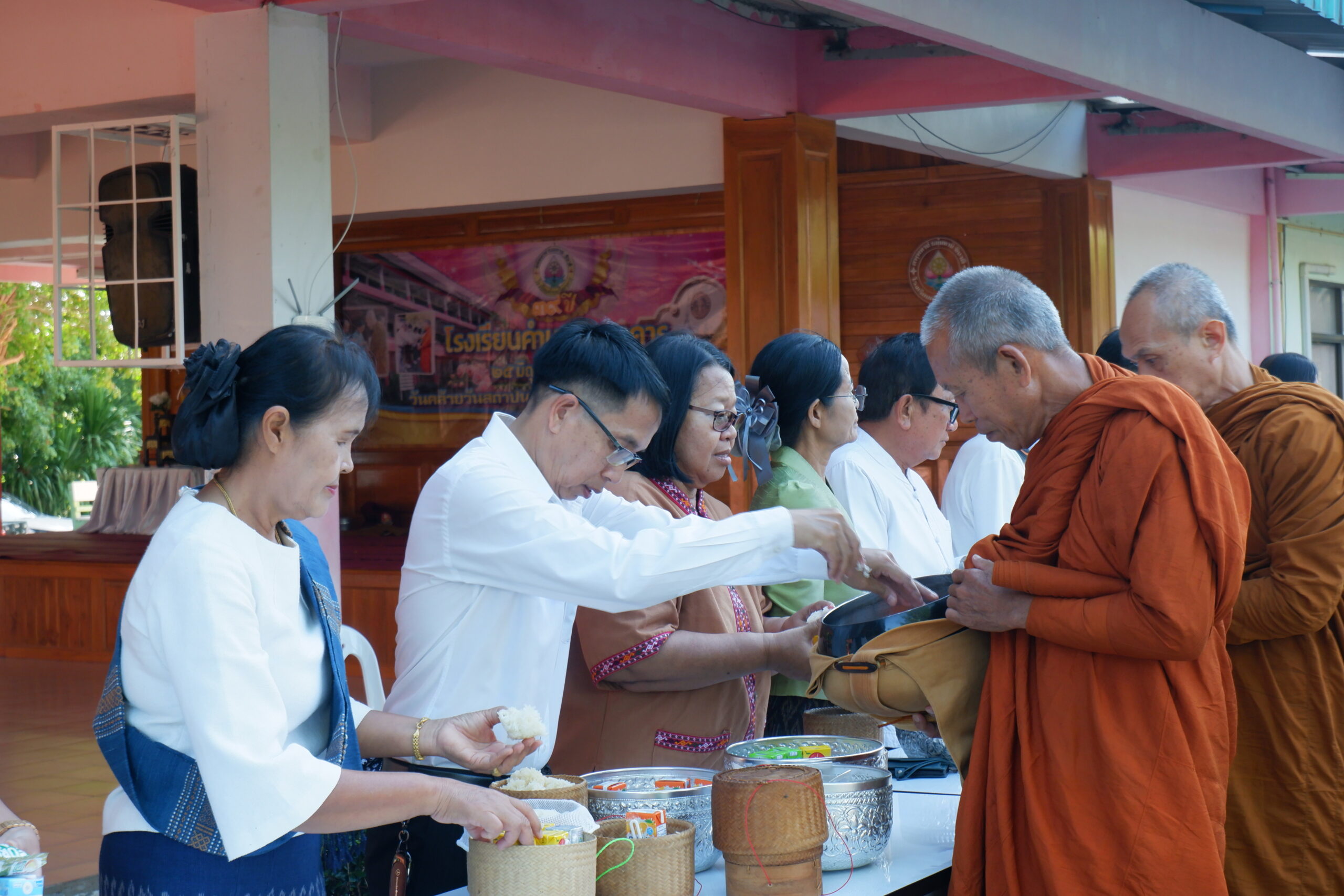 🌟 โรงเรียนคำบกวิทยาคาร จัดพิธีทำบุญครบรอบ 39 ปี วันก่อตั้ง พร้อมจัดกิจกรรมวันสุนทรภู่ และวันต่อต้านยาเสพติด ประจำปี 2569