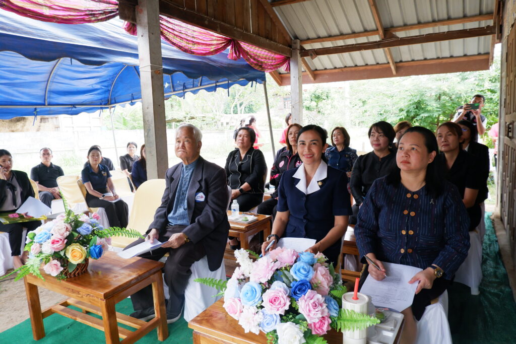 โรงเรียนคำบกวิทยาคาร ต้อนรับคณะกรรมการตรวจเยี่ยมนักเรียนทุนพระราชทาน ม.ท.ศ.